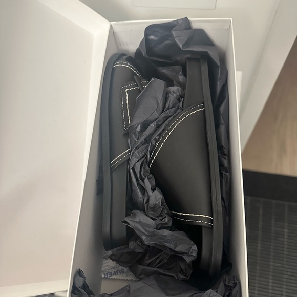 COS Contrast-Stitch Buckled Leather Slides - Picture 7 of 16